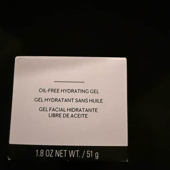 Mary Kay Oil Free Hydrating Get New in Box - Picture 4 of 6